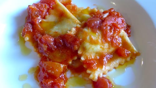 ravioli with marinara sauce