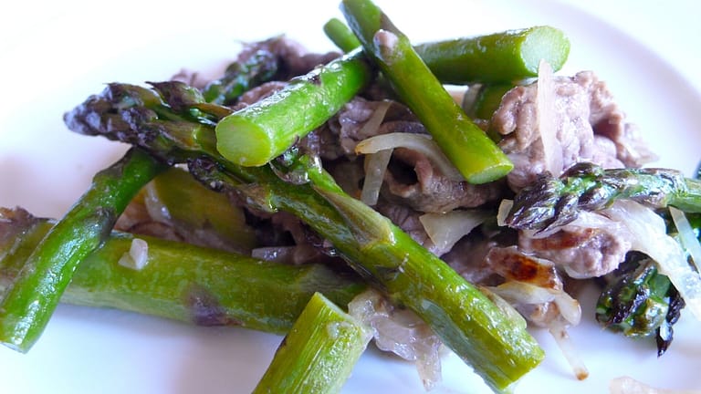 stir fried beef with asparagus