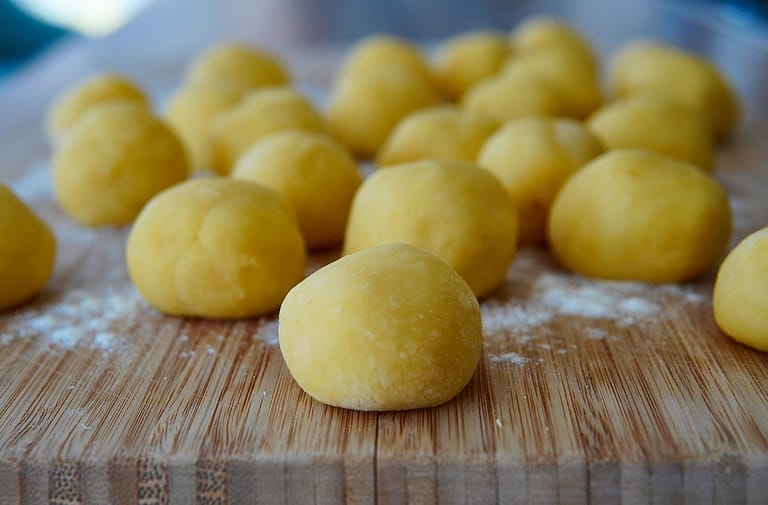 gnocchi, potato dumplings, preparation-7690877.jpg