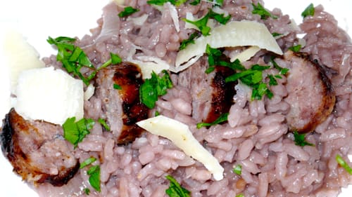 Red wine risotto with pork sausage