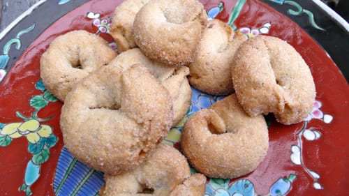 Olive oil and wine ciambelline cookies